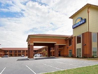 Days Inn By Wyndham Dilley Eksteriør billede